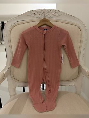 🤍 6~9 Mth Rust~Dusty Rose Pointelle Knit Baby Footie NWT